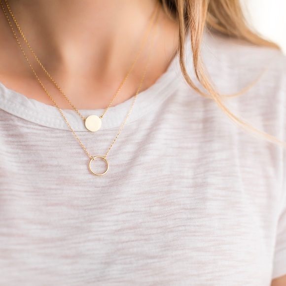 Circle Necklace | 14k Gold Plated - Picture 6 of 8